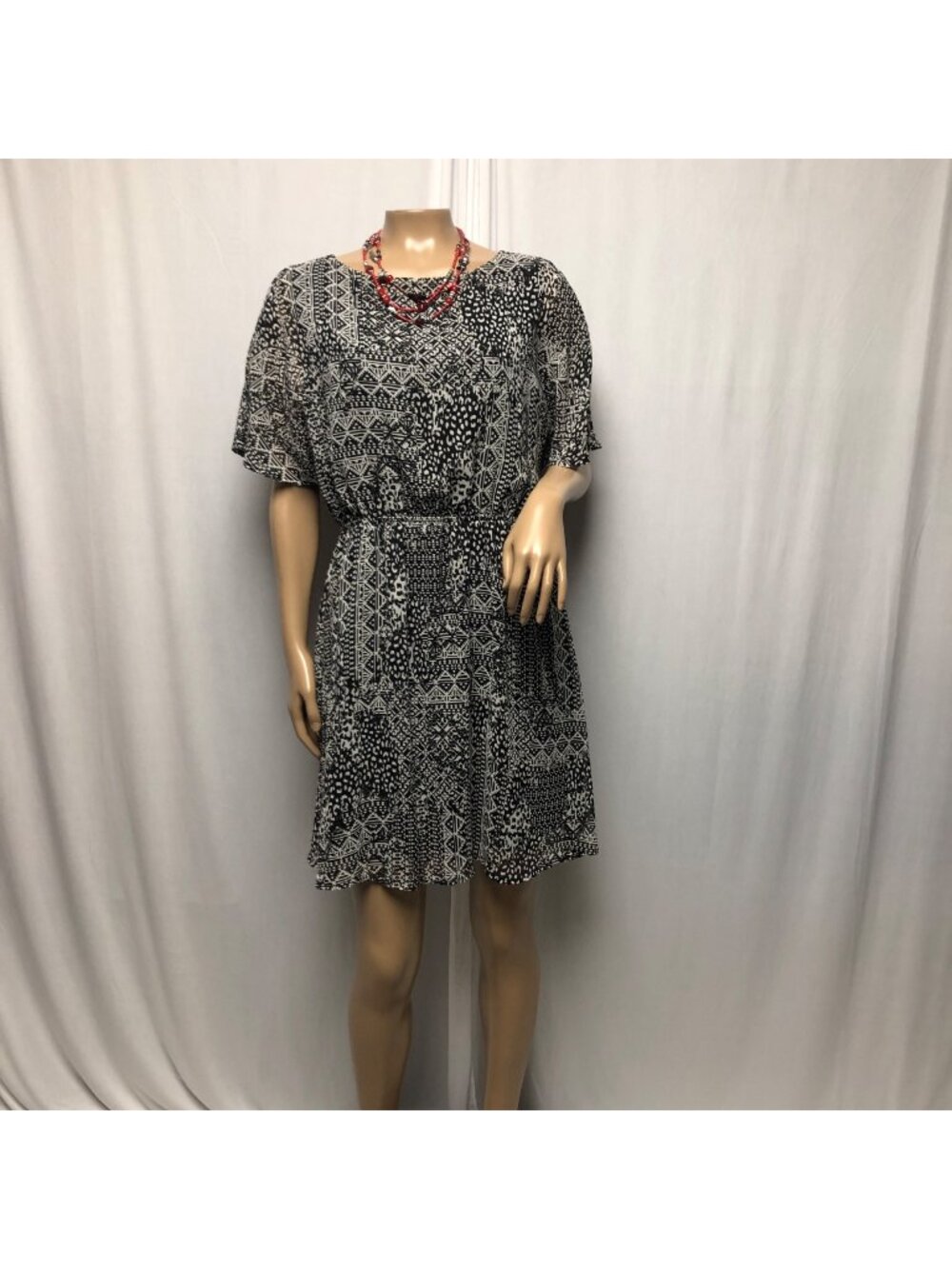 Myan Dress Womens Size Large Black White Open Back Sheer Flutter Sleeves